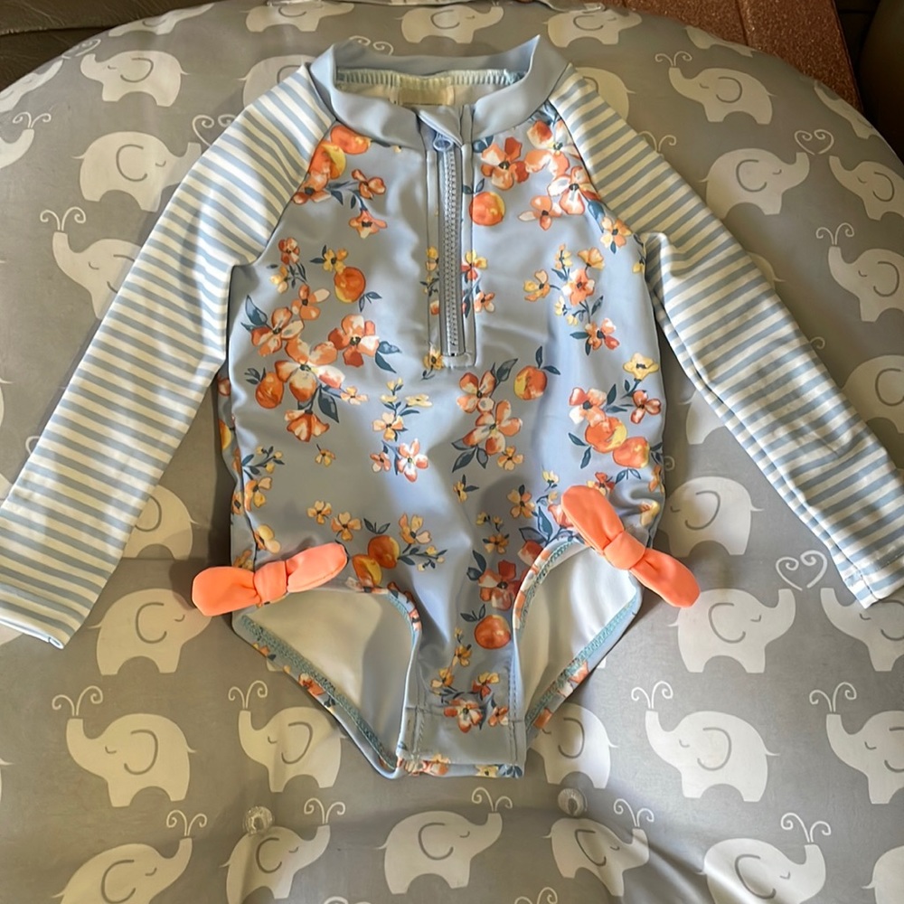 OshKosh B’gosh Peach Swimsuit. UPF 50 +